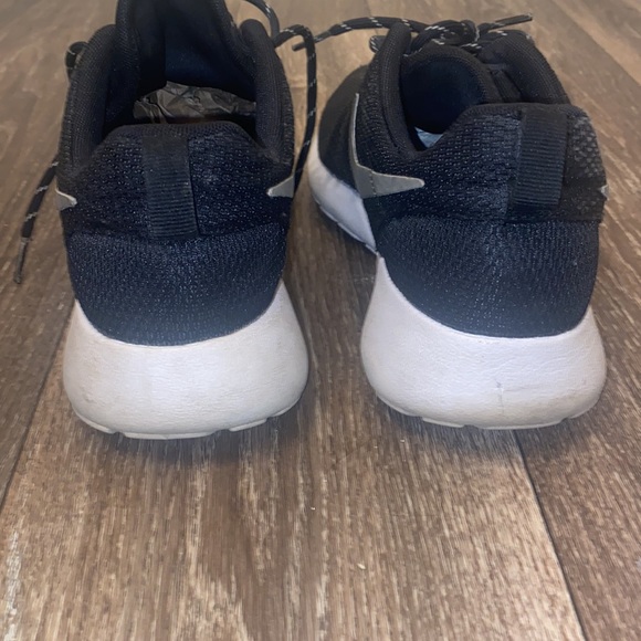 Nike Shoes - Picture 2 of 3